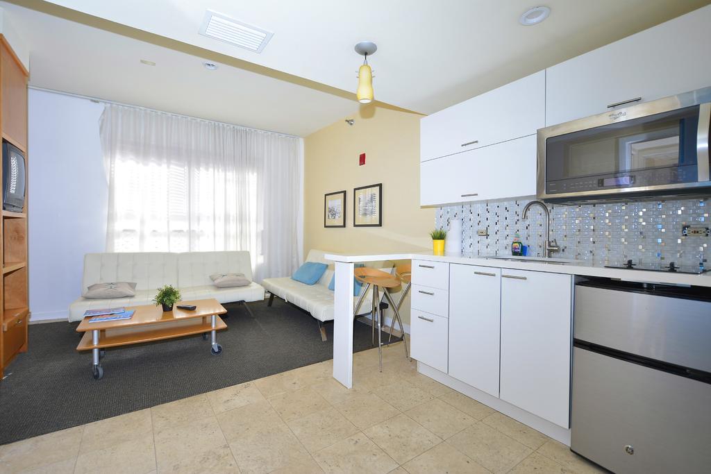 First Street Apartments Miami Beach Exteriör bild